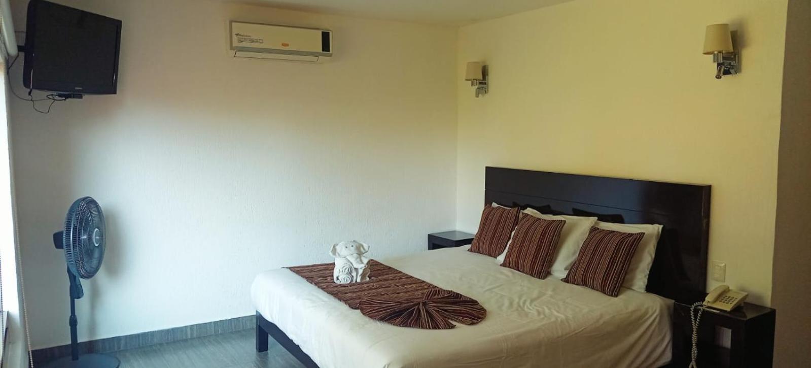 Hotel Punta Galeria มอเรเลีย ภายนอก รูปภาพ