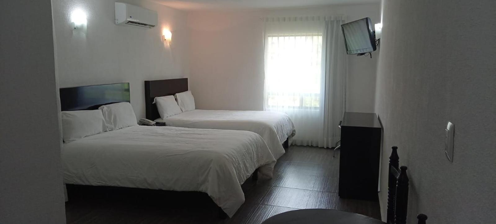 Hotel Punta Galeria มอเรเลีย ภายนอก รูปภาพ
